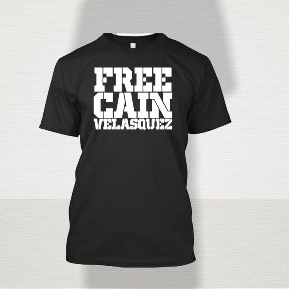 Unisex Free Cain Velasquez White And Black Crew Neck T-Shirts - Picture 3 of 4